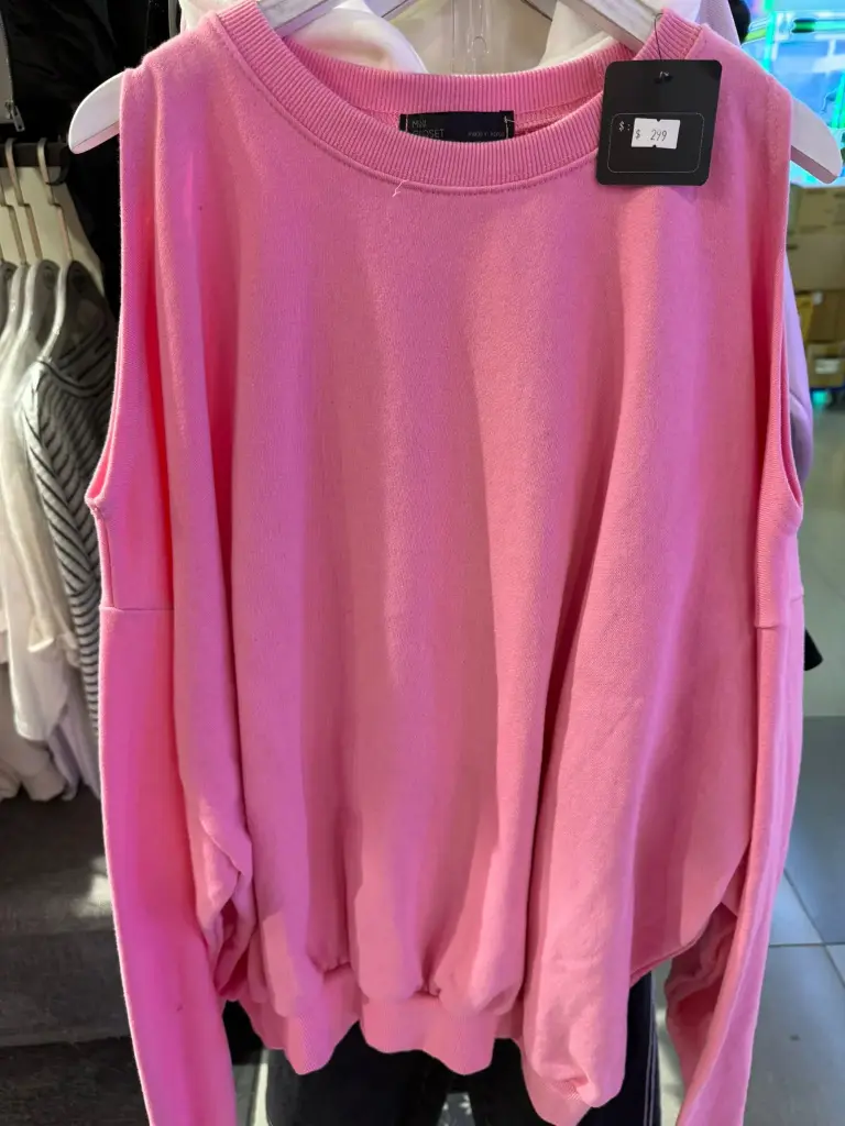 粉色冷肩韓系衛衣